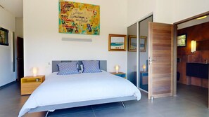 5 bedrooms, WiFi, bed sheets - Exceptional Villa with Pool & Sea View – Just 300 m from Pinarello Beach (Zonza)