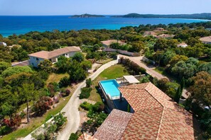 Exterior - Exceptional Villa with Pool & Sea View – Just 300 m from Pinarello Beach (Zonza)