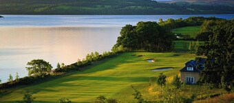 New Year Loch Lomond Retreat- Luxury Apartment with Balcony Spa & Stunning Views