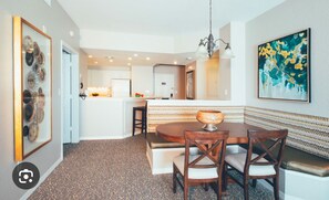 تناول الطعام