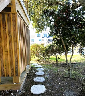 Property grounds - Sea-Esta Downstairs: On the Canal with Boat Dock (Ocracoke)