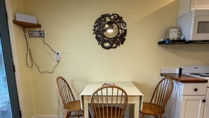 Dining - Sea-Esta Downstairs: On the Canal with Boat Dock (Ocracoke)
