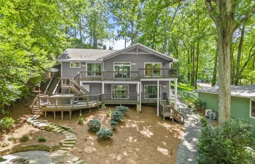 Your Lakefront Vacation Awaits, Cumming, Georgia