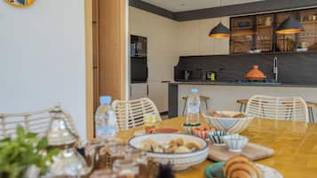 Kühlschrank, Mikrowelle