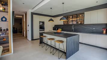 Shared fridge, microwave