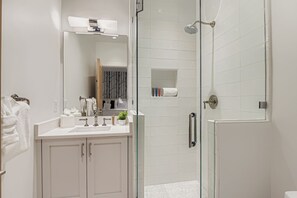 Shower, hair dryer, towels - Walk to Main Street Luxury Escape with Hot Tub 173 (Park City)