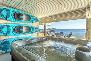 Tina de hidromasaje al aire libre