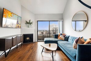 Smart TV, ping pong - The Garnet Penthouse Full Ocean View Private Rooftop Terrace Stunning Sunset (Santa Monica)