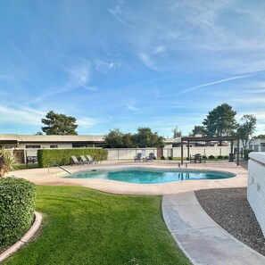 Outdoor pool - Charming 2BR Home, Minutes from Hiking & Entertainment + Pet-friendly (Scottsdale)