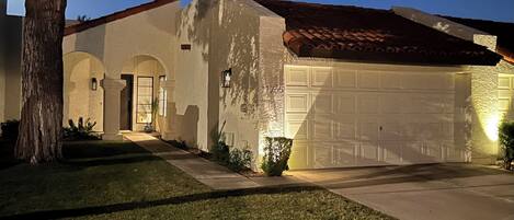 المنشأة من الخارج