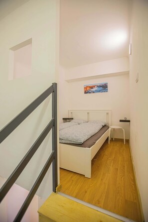 WiFi, bed sheets - Cute gallery flat in Dob str, Mars (Budapest)