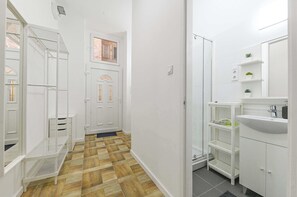 Een douche, een haardroger
