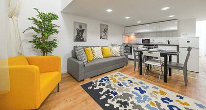2 bedroom flat in Damjanich str., Hirsch