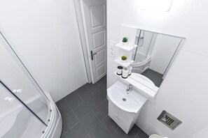 Shower - Charming apartment in the Damjanich str., Lucas (Budapest)