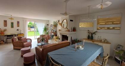 Maison agréable, fonctionnelle avec Piscine prÚs d'Aix, 5 couchages !