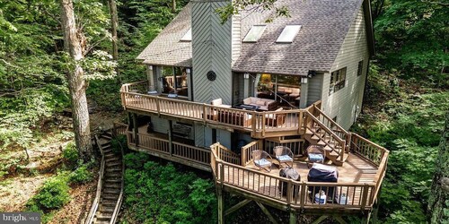 Beautuful 3 Bedroom Mountain House, 4 min Walk to slopes