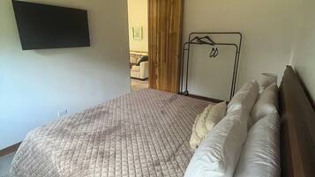 1 habitación, acceso a internet y ropa de cama