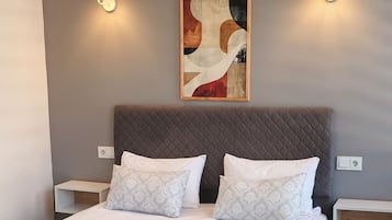 1 chambre, fer et planche à repasser, Wi-Fi, draps fournis