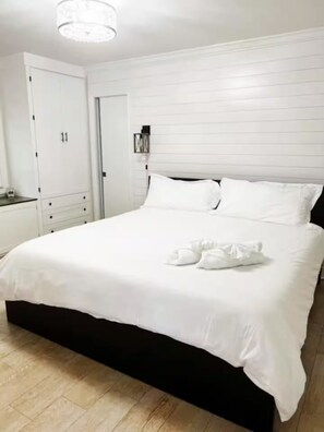 3 bedrooms, WiFi, bed sheets