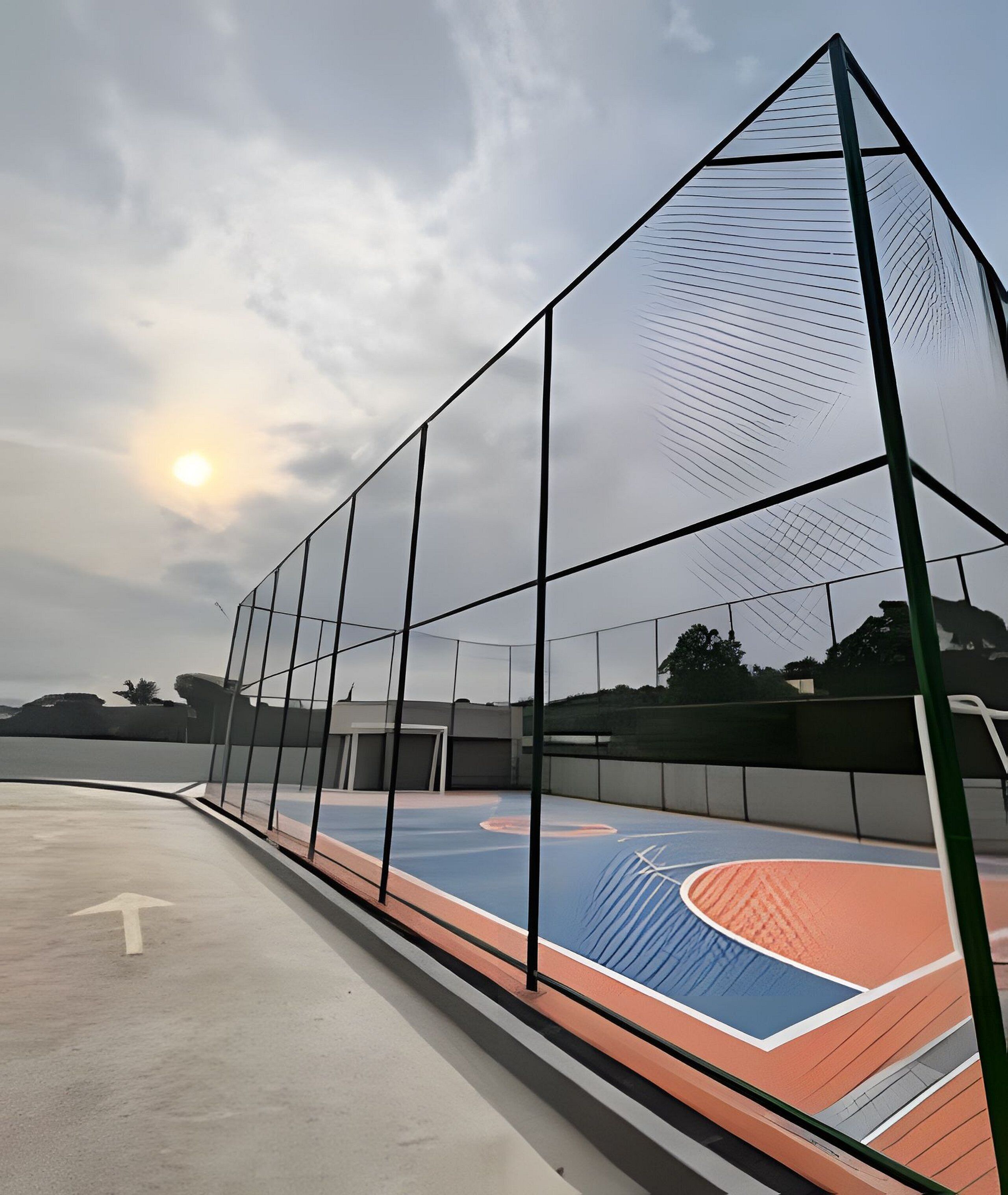 Basic Apartment | Sport court