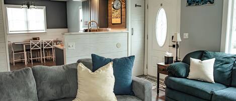 Smart TV, chimenea, videojuegos y reproductor de DVD