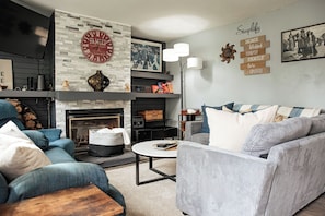 Smart-TV, peis, videospill og DVD-spiller