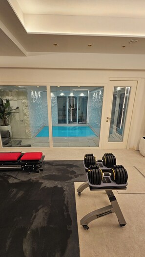 Fitness facility - New central city apartment (pool, gym, sauna bookable separately) (München)