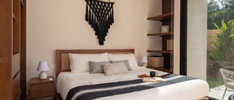 Luxury-Apartment, Gartenblick | Zimmersafe, Verdunkelungsvorhänge, Bügeleisen/Bügelbrett