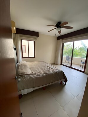 4 bedrooms, WiFi, bed sheets