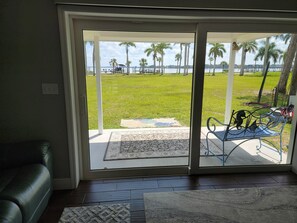 星評価なしの画像、2 / 10、ボタン