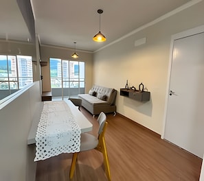 Apartment | Living area | Flat-screen TV