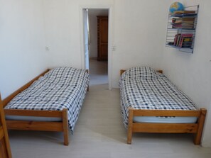 3 bedrooms, iron/ironing board, travel cot, bed sheets