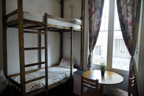 3 slaapkamers, gratis wifi, beddengoed