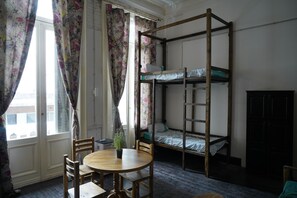 3 chambres, Wi-Fi gratuit, draps fournis