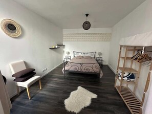 4 sovrum, strykjärn/strykbräda, resesäng och wi-fi