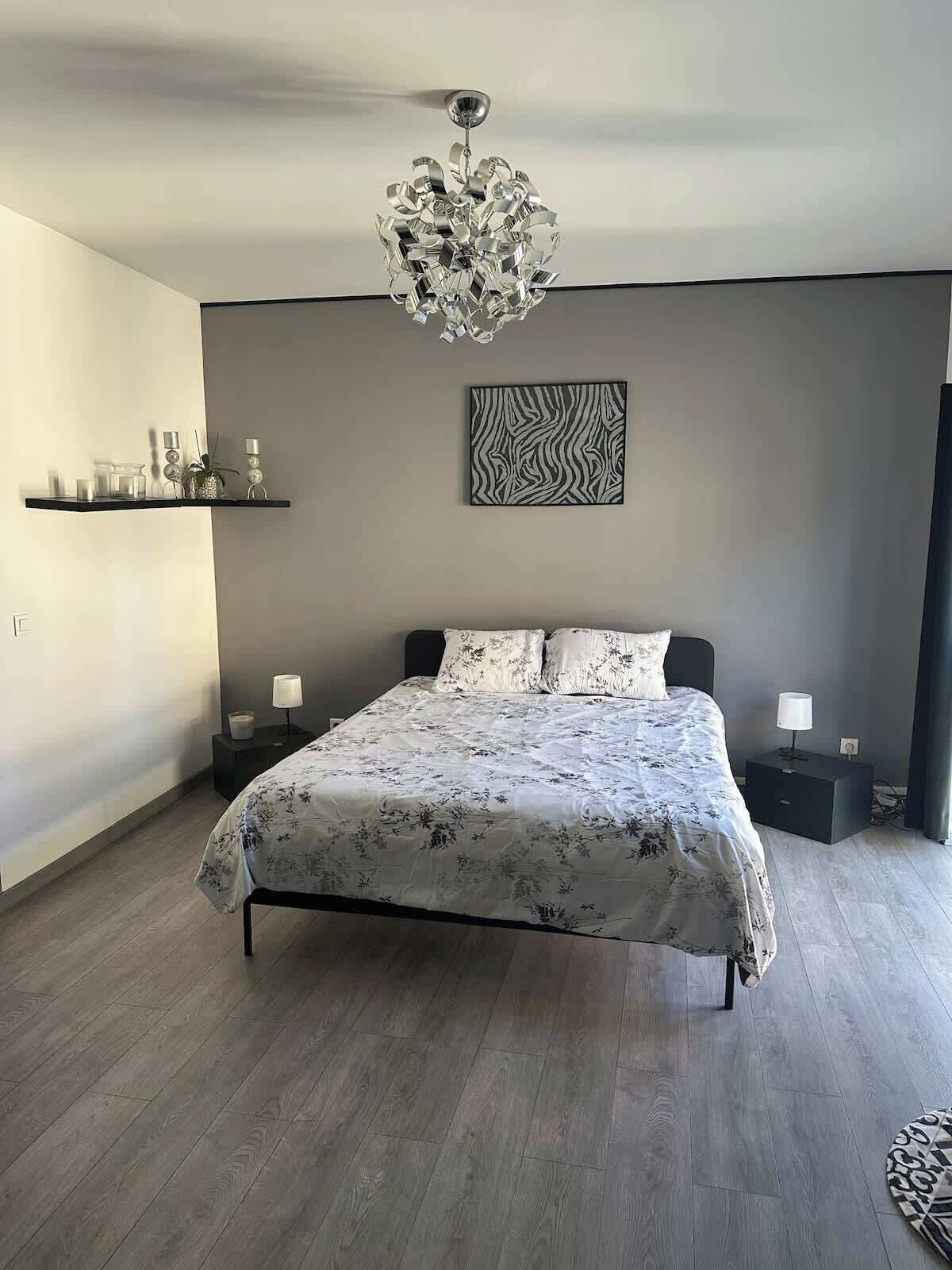 4 bedrooms, iron/ironing board, travel crib, WiFi