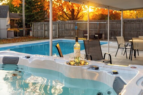 Swimhaven | Pool | Hot Tub | Arcade