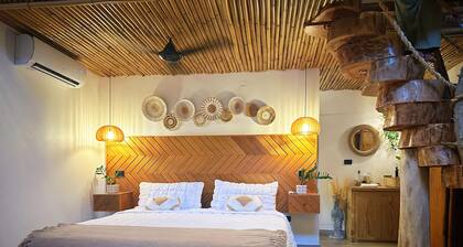 Cozy 2-bedroom cabin where nightfall reveals its most magical scenery