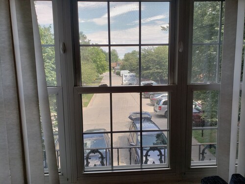 Perfect 2-bedroom condo Near Everything