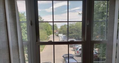 Perfect 2-bedroom condo Near Everything