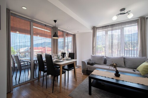 Hyggemate | 1 Bed Room Cozy Apartment in Sarnitsa