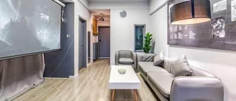 Escritorio y wifi gratis