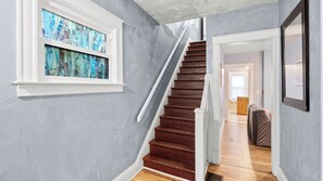 Interior - Cozy 3 BR Rear Home with Fireplace & Parking 1 mile from Niagara Falls USA (Niagara Falls)