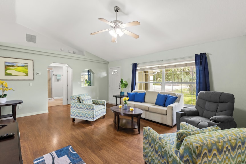 Awesome 4-bedroom House With Pool And Hot Tub In Welcoming Ocala - Ocala, FL