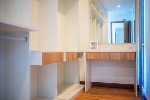 Interior - Fabulous 5-bedroom villa in laguna perfect for families (Tambon Choeng Thale)