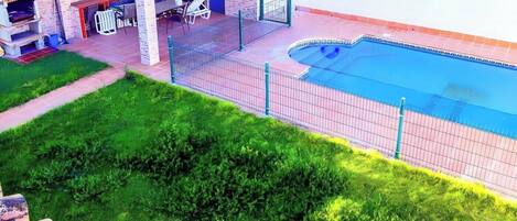 Xalet Comfort, pati, vistes a la piscina | Terrassa o pati