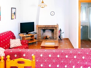 42-inch flat-screen TV with cable channels - Chalet con Piscina Privada Vallada (Conil de la Frontera)