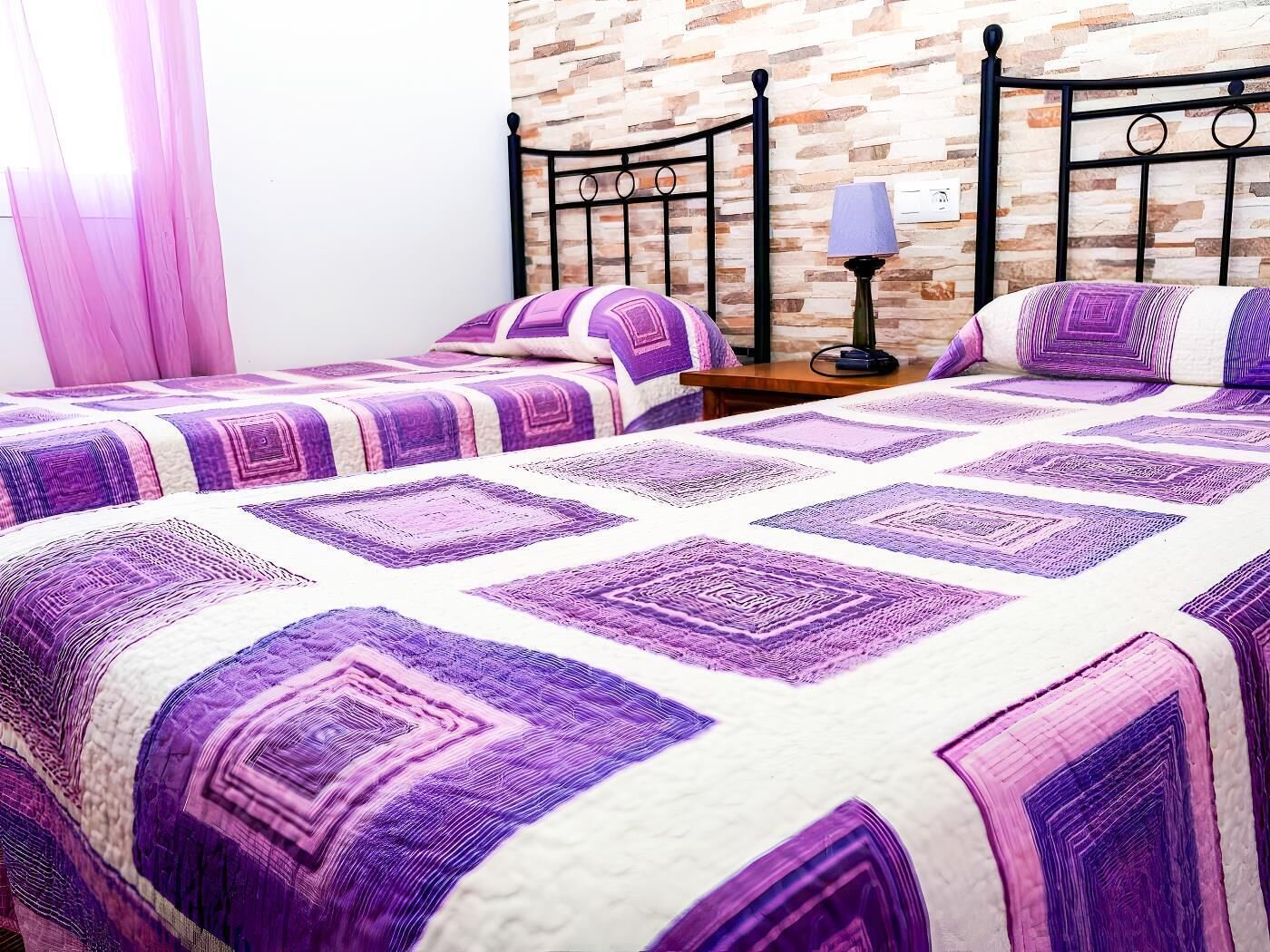 Comfort chalet, terras, uitzicht op zwembad | Een strijkplank/strijkijzer, gratis wifi, beddengoed