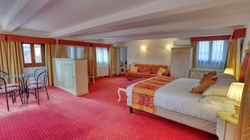 Suíte estúdio panorâmica, 1 cama Queen e sofá-cama, vista para a cidade | Edredons de pluma, frigobar, cofres nos quartos, cortinas blackout