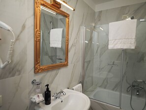 Bathroom - PALAZZO MALIPIERO TREVISAN - LE TRE DIMORE D'EPOCA (Venice)